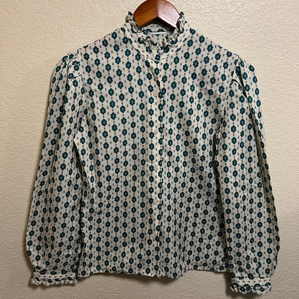 Vintage Ruffled Long Sleeve Top
